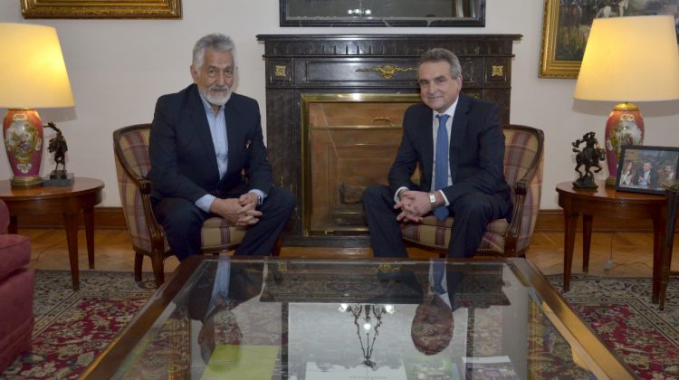 Alberto Rodríguez Saá visitó al ministro de Defensa Agustín Rossi