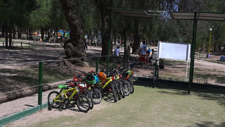 Recorrer el Parque de las Naciones en bicicleta: otra opción para disfrutar en el verano