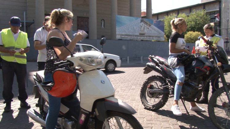 Capacitaron a inspectores de control vehicular durante un operativo