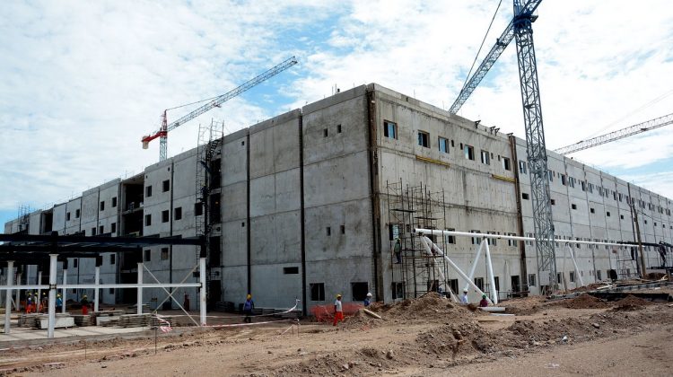 La imponente obra del Hospital Central “Ramón Carrillo” ya tiene más de un 50% de avance