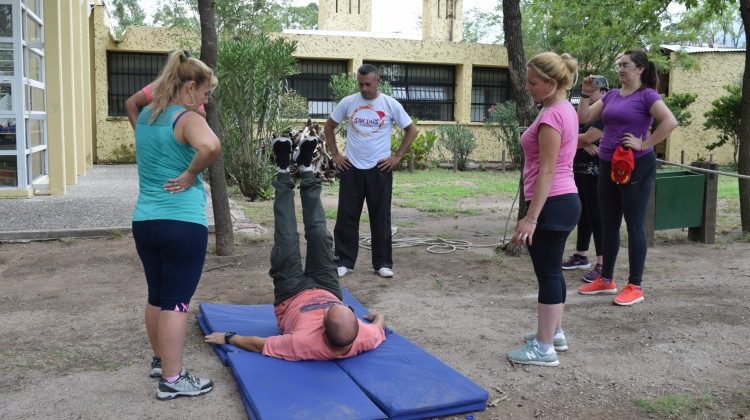 Actividades gratis en los parques: se suman clases de vóley y malabares