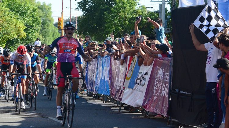 El puntano Mauricio Quiroga ganó la 2ª etapa y Fredes sigue al frente en la general