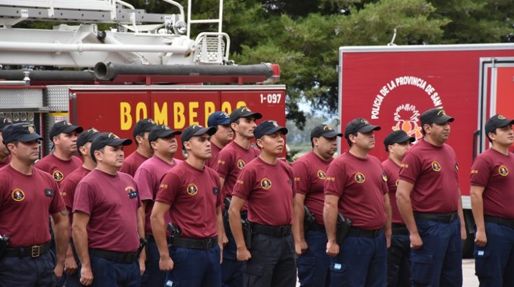 Bomberos de la Policía celebró su cumpleaños 74