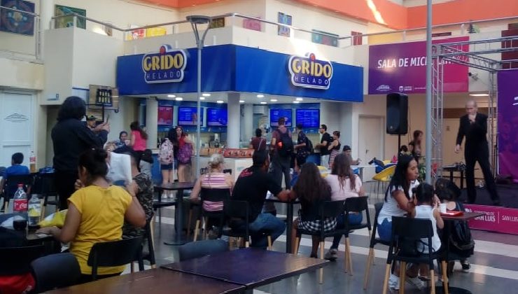 Viernes con música en vivo en la EDIRO