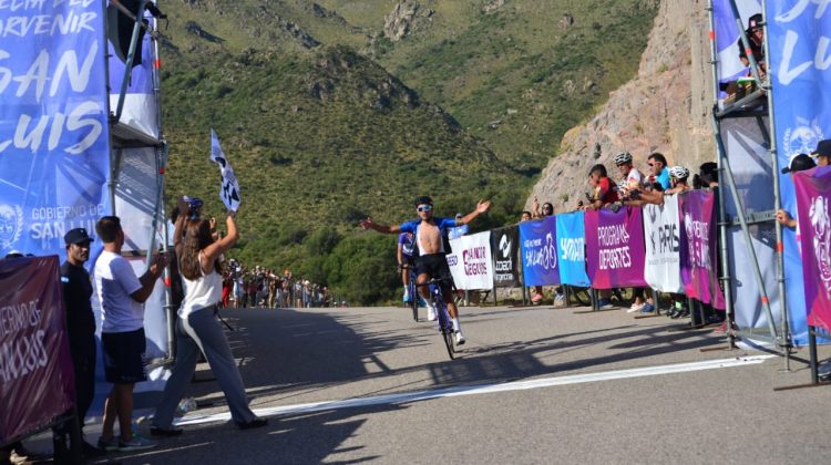 Fabio Duarte se quedó con la “Etapa Reina” y Sergio Fredes se consolida en la punta para ganar la Vuelta del Porvenir