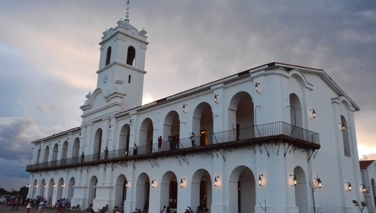 En la Réplica del Cabildo habrá show en vivo y danzas típicas