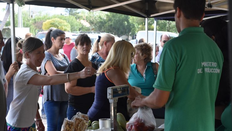 Después de su presentación en la EDIRO, la feria itinerante de “Sol Puntano” vuelve este martes a la Ruta 147 y Esteban Adaro