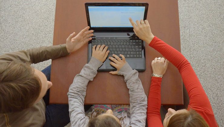 Iniciaron las clases online en toda la provincia