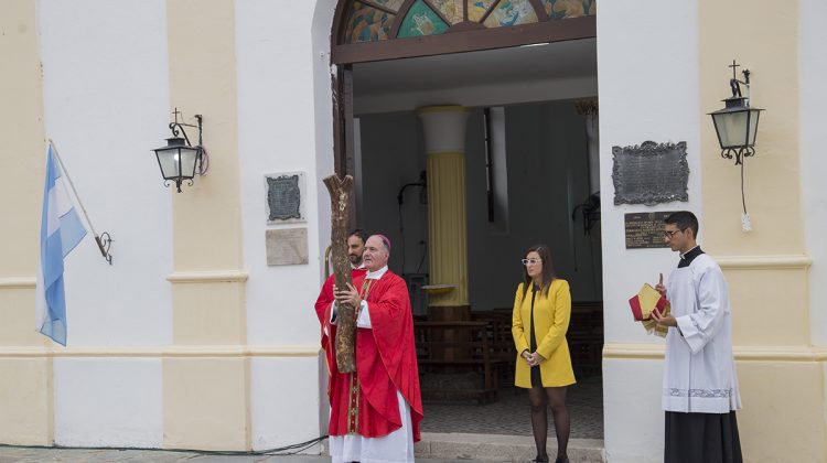 En una jornada atípica, la bendición del Cristo de Renca llegó a toda la provincia