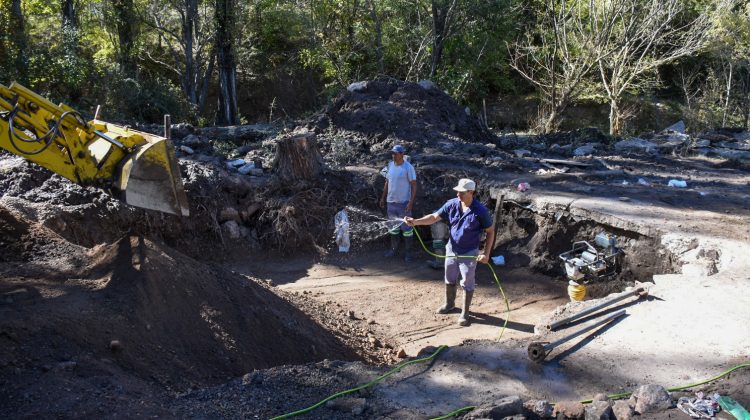 Ya circula el agua por el acueducto Río Grande