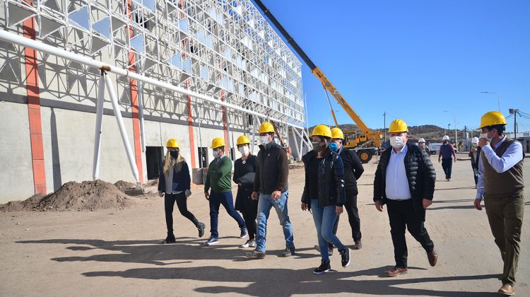 Senadores provinciales visitaron la obra del Hospital Central “Ramón Carrillo”