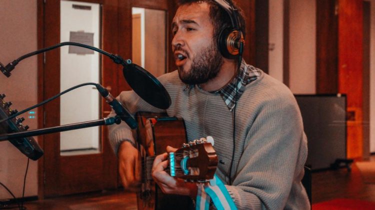 El cantante Matías Chain grabó su videoclip en Casa de la Música