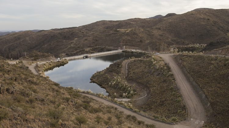 La semana comienza fría y ventosa