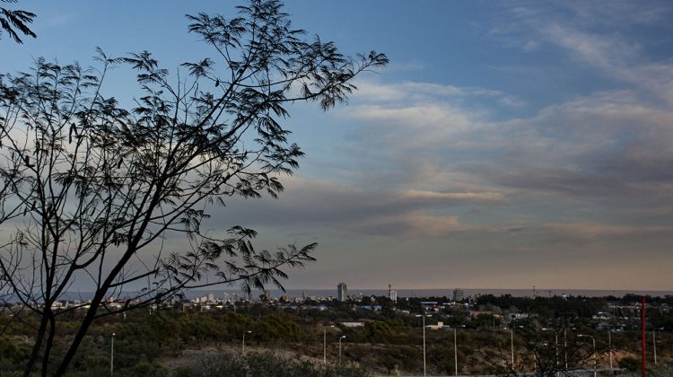 La semana comienza con probables lloviznas y aguanieve en las sierras