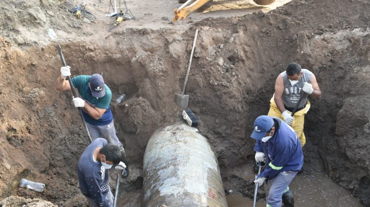 Comenzó la reparación de la fuga del Acueducto Río Grande