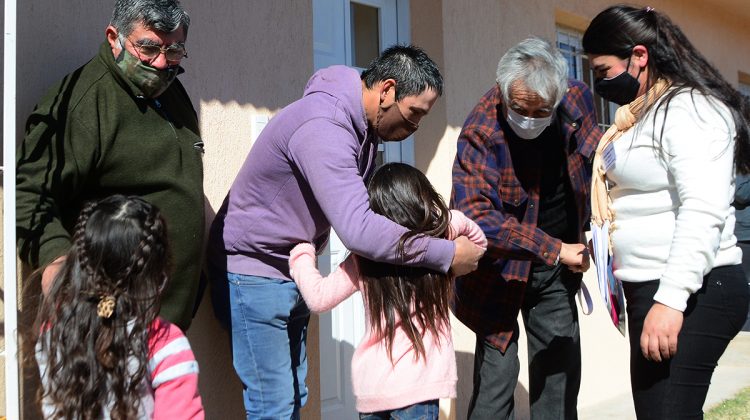 “Cuando una familia accede a una vivienda es un momento de felicidad”