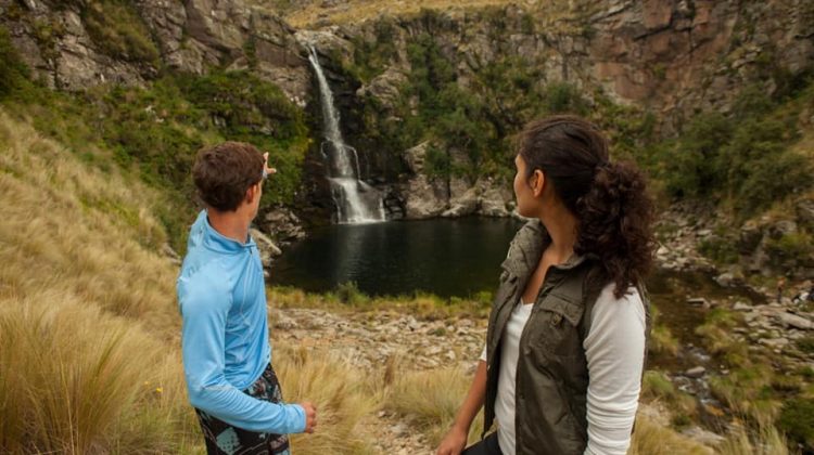 Desarrollan un trabajo conjunto con los guías de turismo