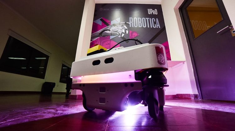 La UPrO incorpora robots móviles