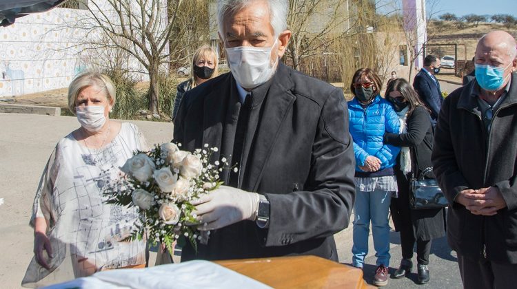 El gobernador y su gabinete homenajearon a una luchadora y militante: Verónica Bailone