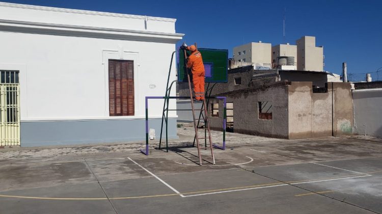 “La obra le dio un aire fresco a la cancha de nuestra escuela”