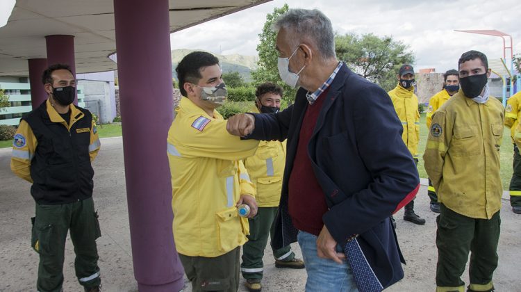 Luciano Agüero, un joven bombero con experiencia que viajó a combatir el incendio