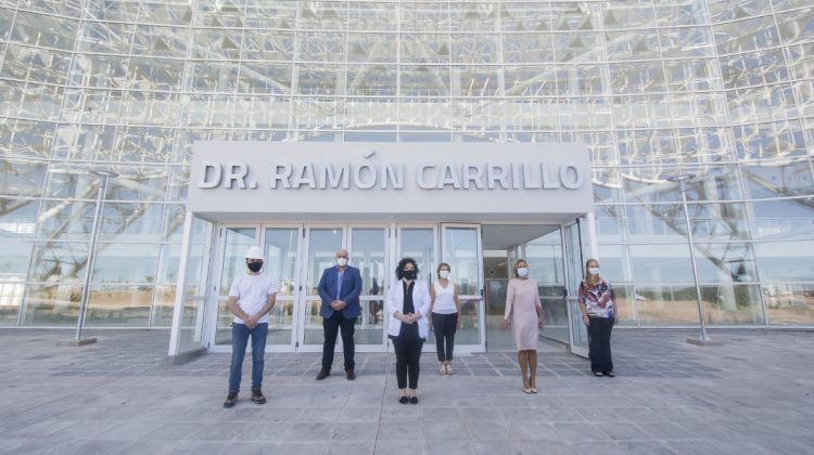 Vizzotti recorrió el nuevo Hospital Central “Dr. Ramón Carrillo” y el Laboratorio Provincial de Salud Pública