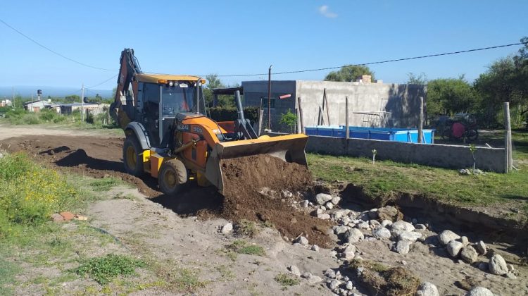 Intensos trabajos de Vialidad Provincial en caminos primarios y secundarios