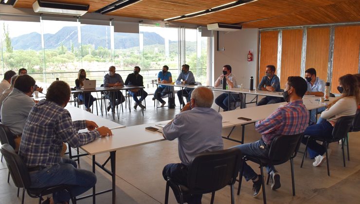 Continúan los trabajos para potenciar la industria de la carne en la provincia