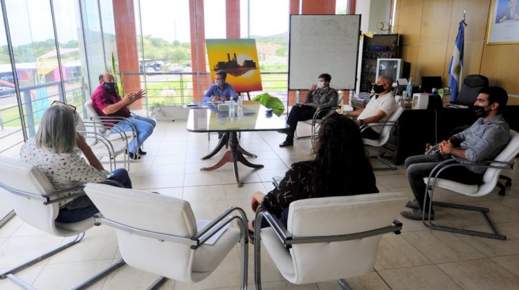 El ministro Dermechkoff mantuvo un nuevo encuentro con los gremios docentes