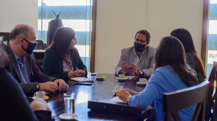 Trabajan para mejorar el asesoramiento para centros de jubilados