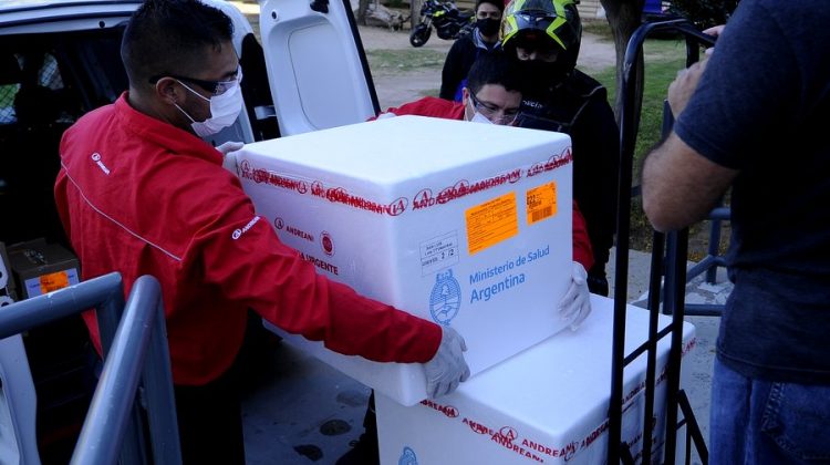 Este jueves llegan a la provincia 11.800 nuevas dosis de vacunas contra el COVID-19