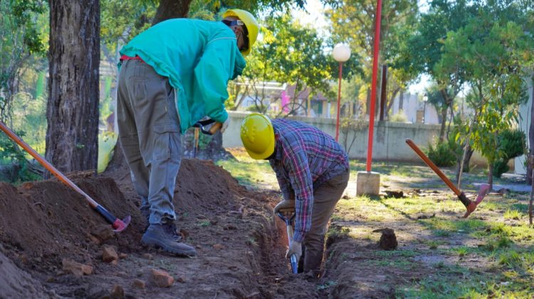 Comienza una nueva obra escolar para Saladillo