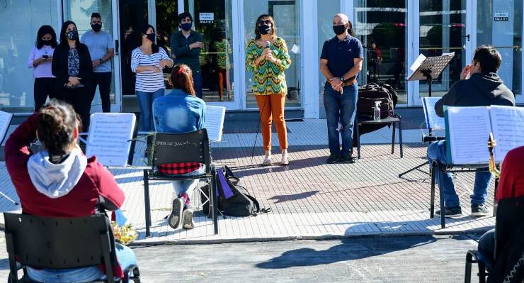 Rapisarda participó de una jornada de trabajo en el Centro Cultural Puente Blanco