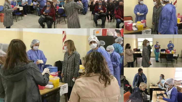 La ministra de Salud recorrió los hospitales de Pueyrredón y Pringles donde continuó la vacunación contra el Coronavirus