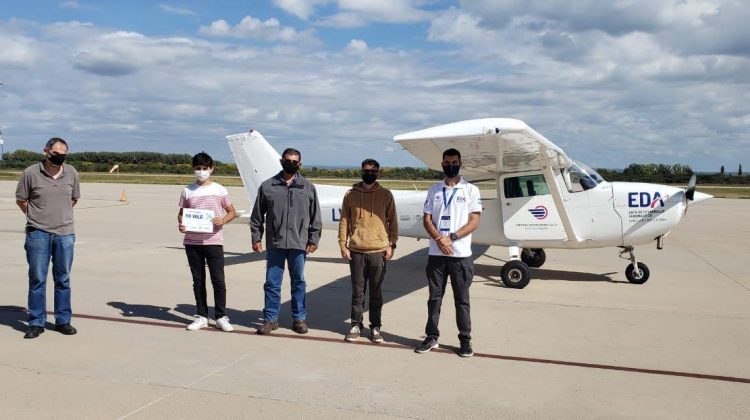 Gran concurrencia en los vuelos bautismo del Ente de Desarrollo Aeronáutico