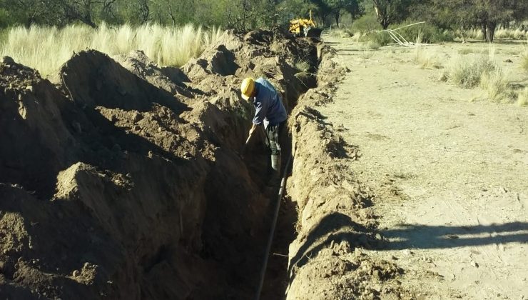 San Luis Agua realizó la instalación de una nueva cañería en el acueducto El Barrial