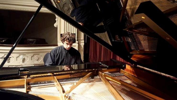 Giuliano Riccobelli, una promesa musical en piano ganador en la convocatoria “Ciclo de Música Clásica”