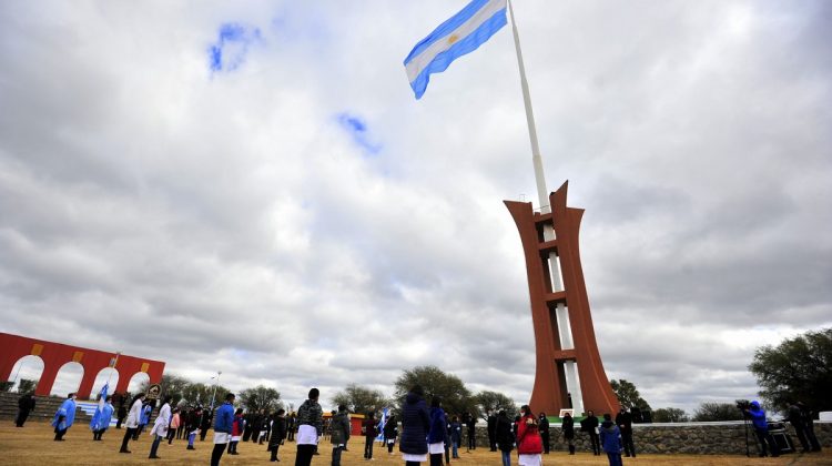 ¡Sí, prometo!: más de 20 estudiantes de escuelas rurales expresaron su compromiso de lealtad a nuestra Enseña Patria