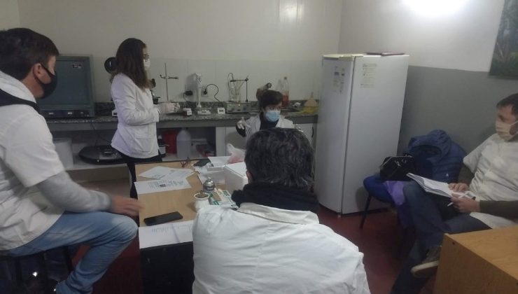 Capacitaron a profesionales de los laboratorios de análisis de triquinosis