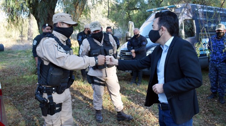 Anastasi se entrevistó con miembros de Gendarmería y de Prefectura que trabajan en la búsqueda de Guadalupe