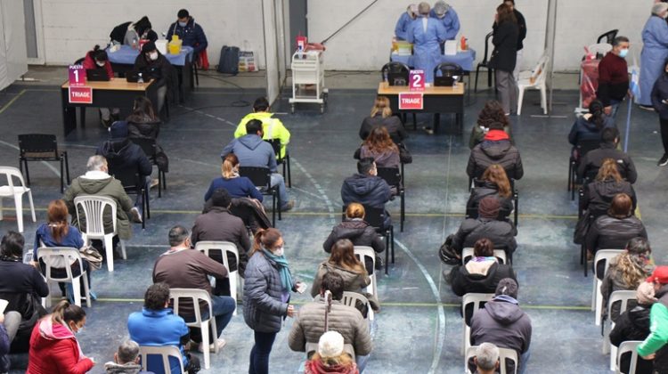 En el Polideportivo del Puente Blanco convocaron a más de 2.000 personas este viernes