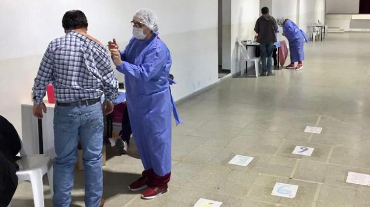 En Buena Esperanza, 100 personas fueron citadas para recibir la primera dosis de la vacuna contra el COVID-19