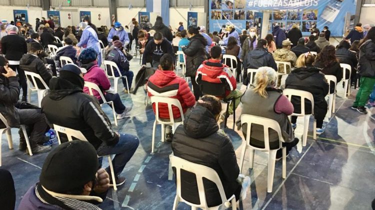 Este miércoles, citaron a más de 2 mil personas en la ciudad de San Luis para primeras dosis