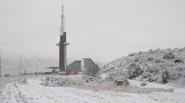 La nieve tiñe de blanco varias localidades sanluiseñas