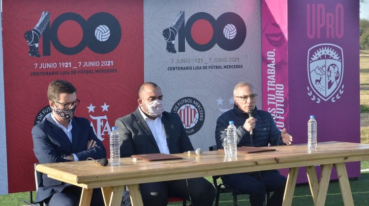 La UPrO presente en el centenario de la Liga de Fútbol Mercedes