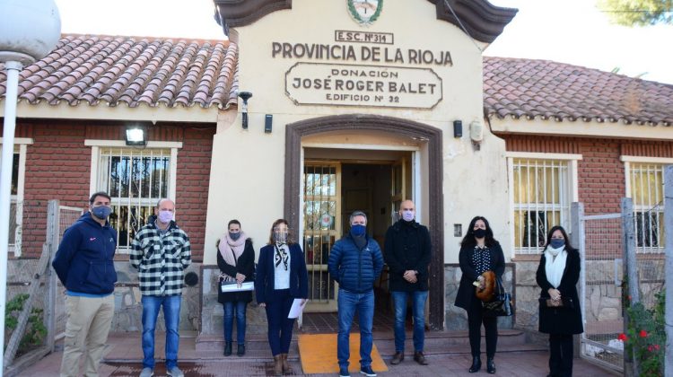 Se firmó el inicio de obra para poner en valor la Escuela N° 314 Provincia de La Rioja