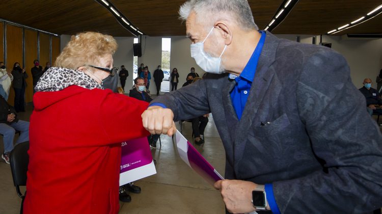 Los beneficios de la política habitacional puntana llegaron a 40 familias más: recibieron la escritura gratuita y contratos de readjudicación