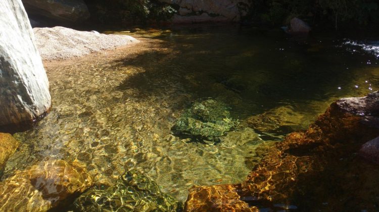 Trekking a la Cascada Esmeralda, la joya natural de Villa Elena