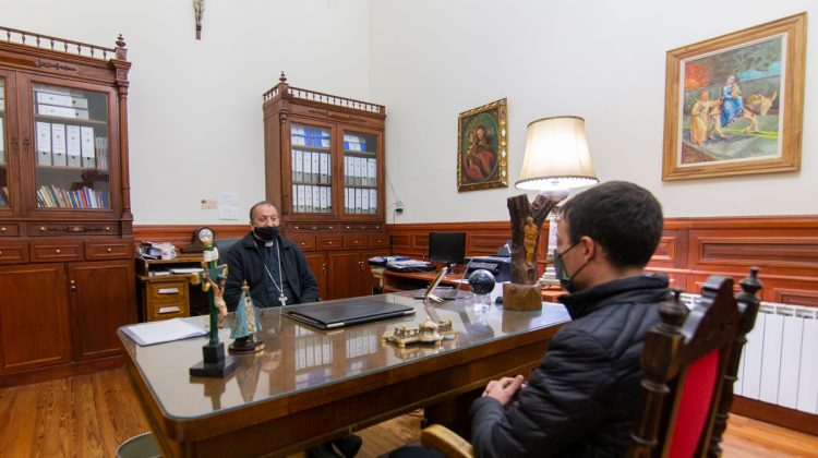 El titular del Registro provincial de Culto se reunió con monseñor Barba