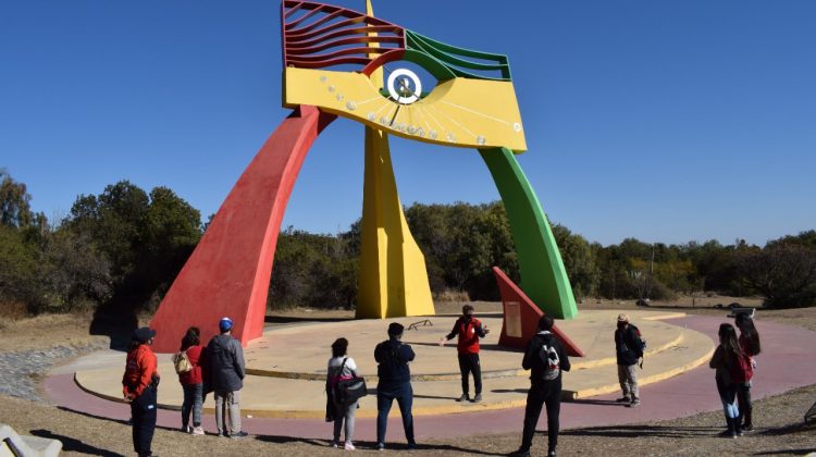 Turistas participaron de una caminata guiada en las Sierras de los Comechingones